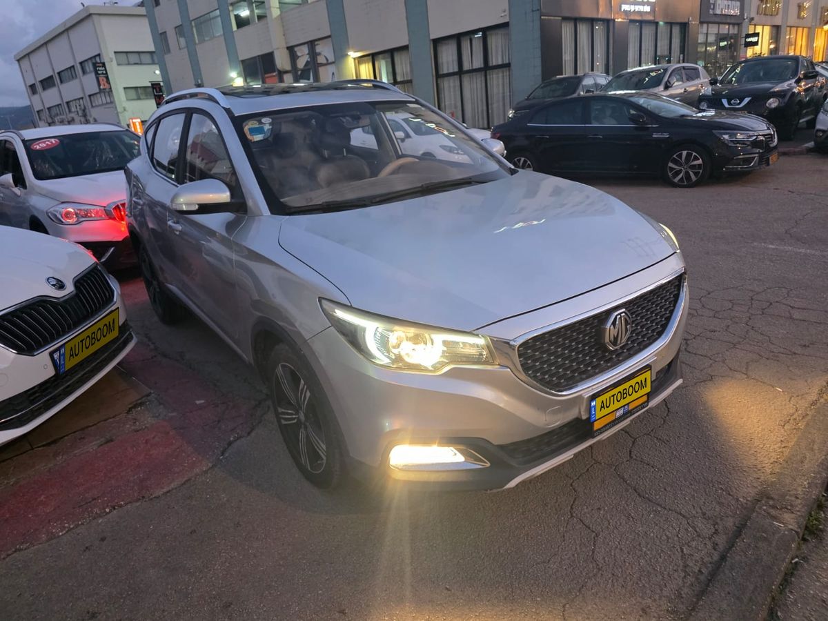 MG ZS 2nd hand, 2019, private