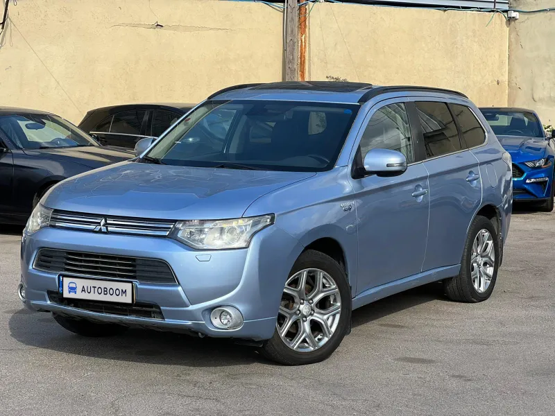 Mitsubishi Outlander 2nd hand, 2014, private hand