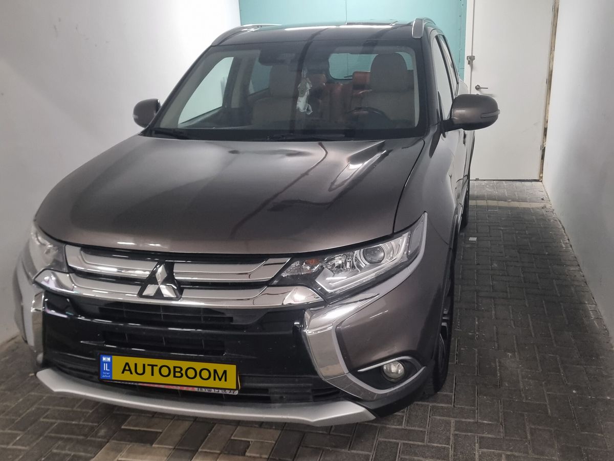 Mitsubishi Outlander с пробегом, 2017, частная рука