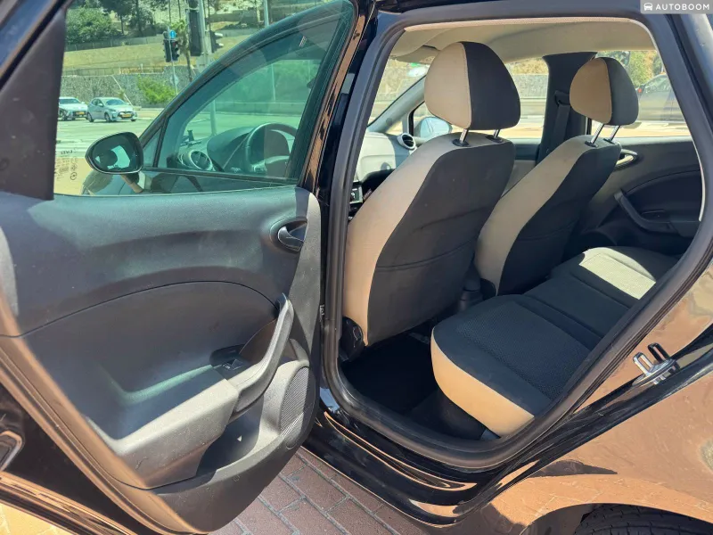 SEAT إيبيزا مستعمل, 2016