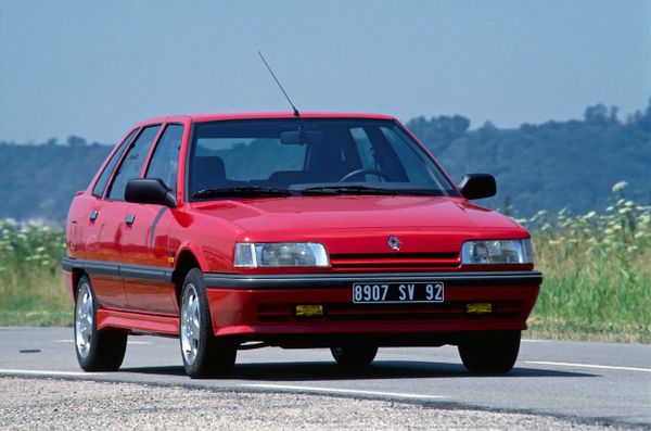 Renault 21 1986. Carrosserie, extérieur. Hatchback 5-portes, 1 génération