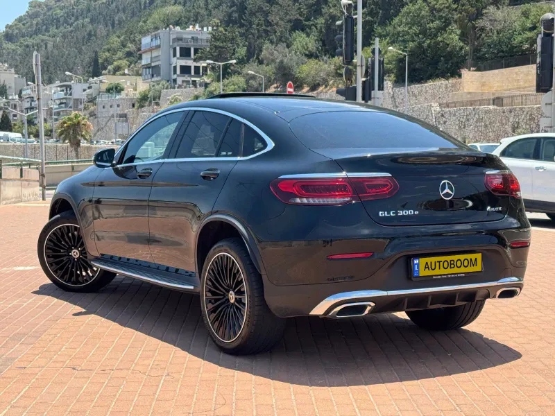 Mercedes GLC 2nd hand, 2022, private
