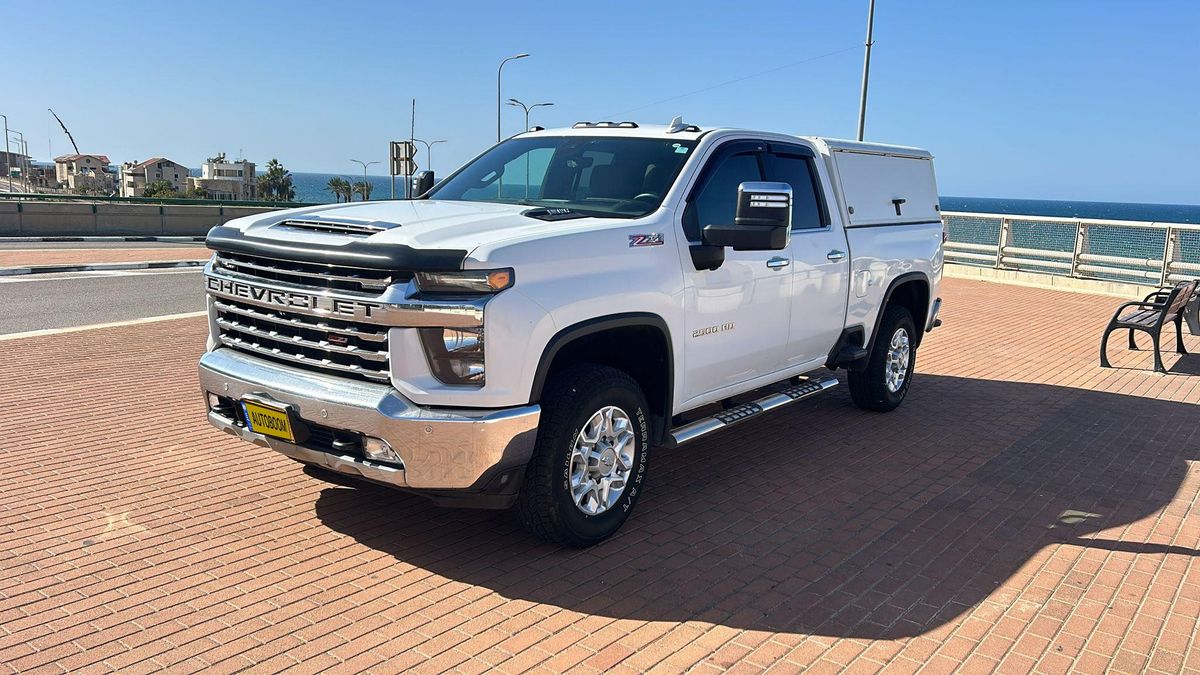 Chevrolet Silverado с пробегом, 2020