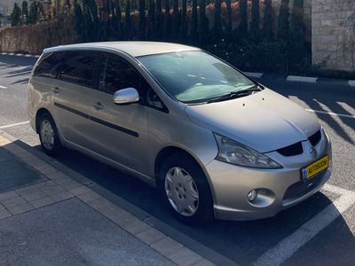 Mitsubishi Grandis, 2011, фото