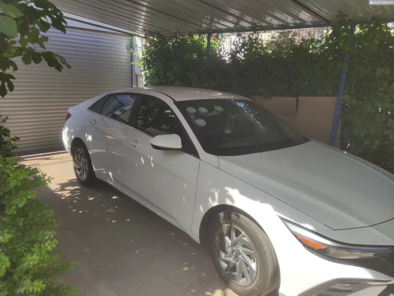 Hyundai Elantra 2ème main, 2025, privée