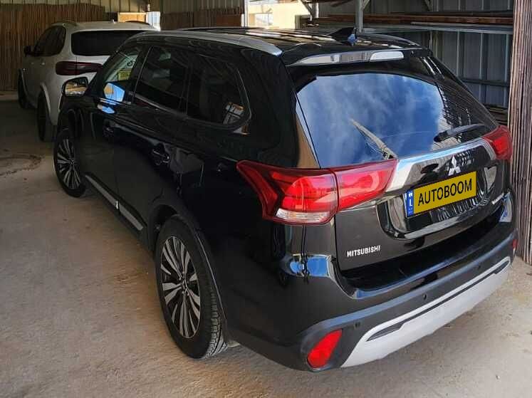 Mitsubishi Outlander 2nd hand, 2019, private hand