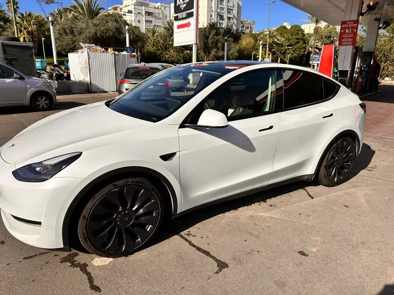 Tesla Model Y с пробегом, 2022, частная рука