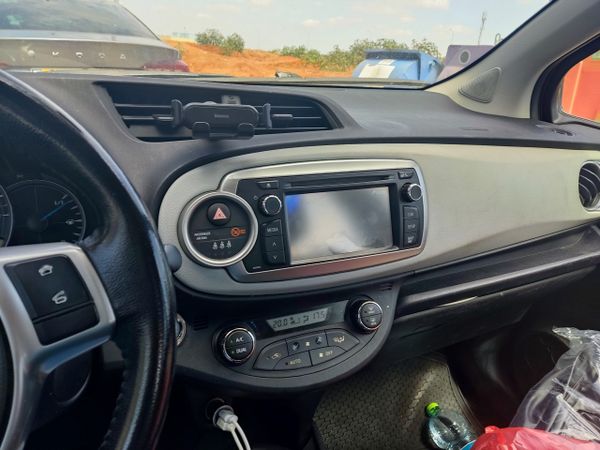 Toyota Yaris 2ème main, 2012, main privée