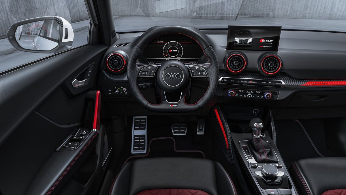 Audi SQ2 2018. Siéges avants. VUS 5-portes, 1 génération