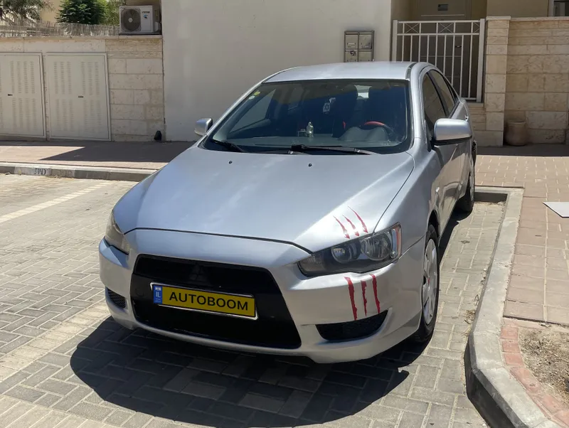 Mitsubishi Lancer 2ème main, 2011, main privée