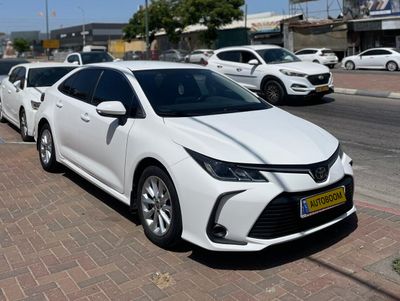 Toyota Corolla 2nd hand, 2021