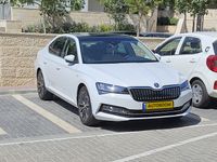 סקודה סופרב יד 2 רכב, 2023, פרטי