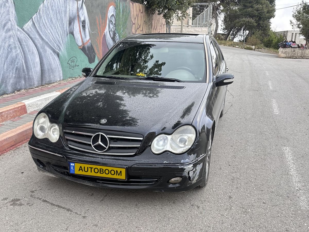 Mercedes C-Class 2nd hand, 2004, private