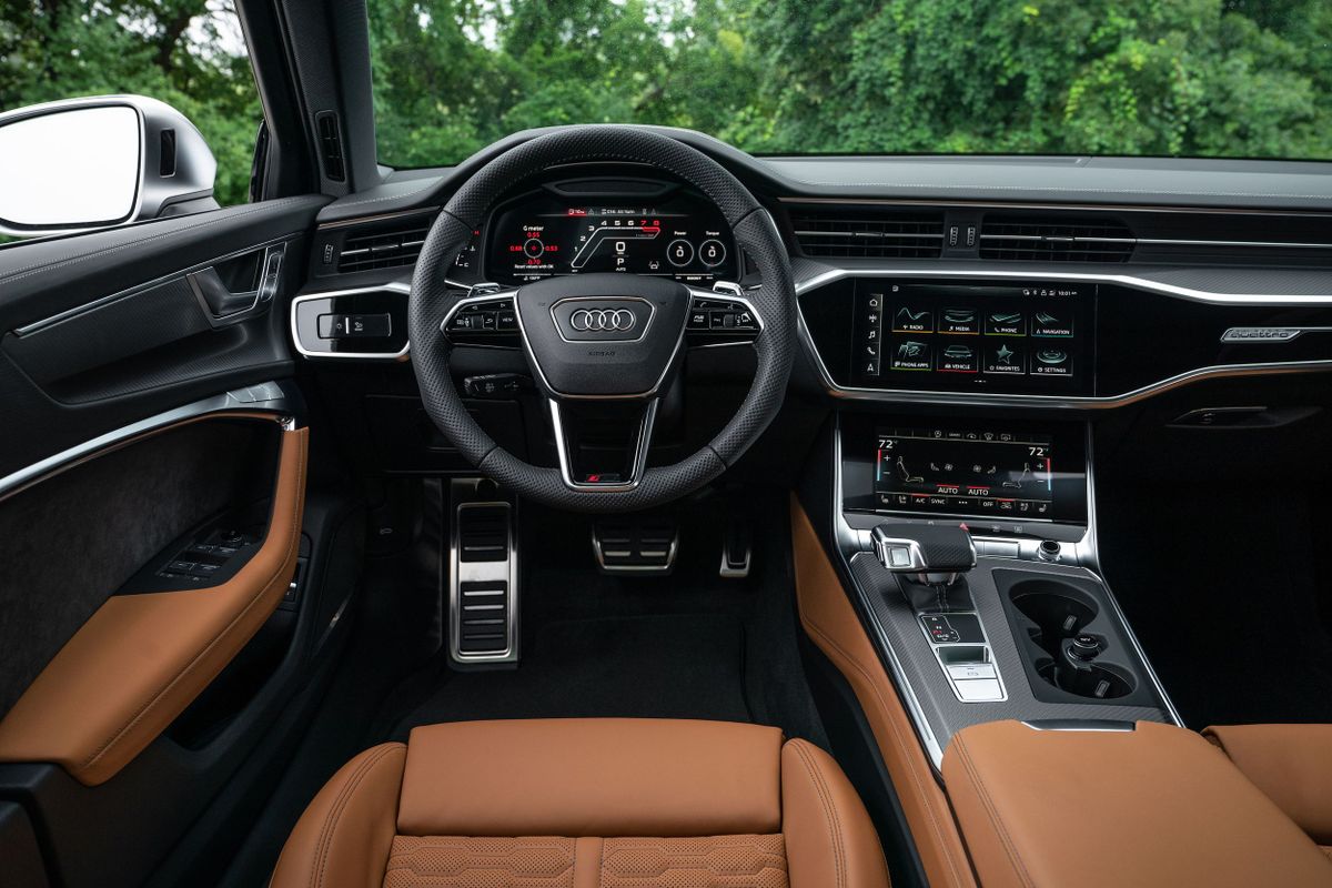 Audi RS6 2019. Tableau de bord. Break 5-portes, 4 génération