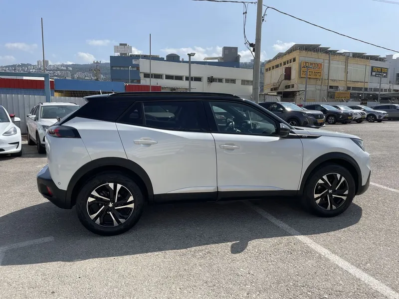 Peugeot 2008 с пробегом, 2023, частная рука