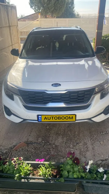 Kia Seltos 2nd hand, 2020, private hand