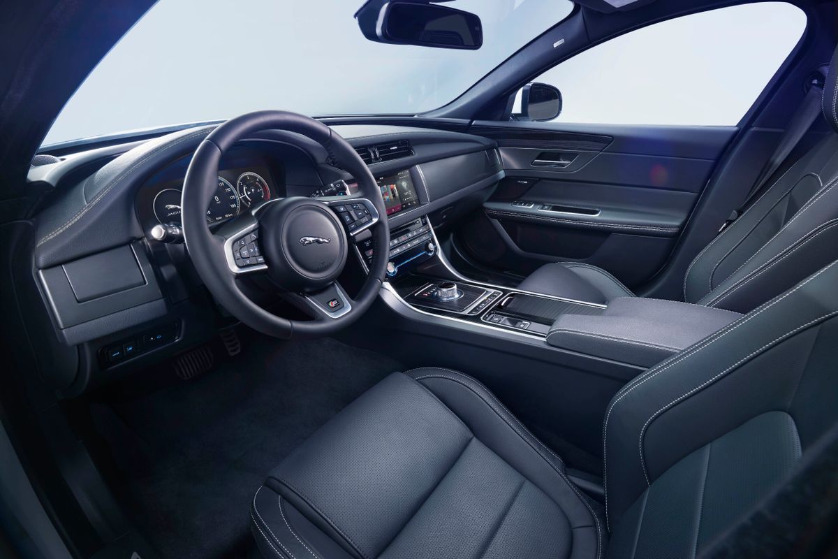 Jaguar XF 2015. Front seats. Sedan, 2 generation