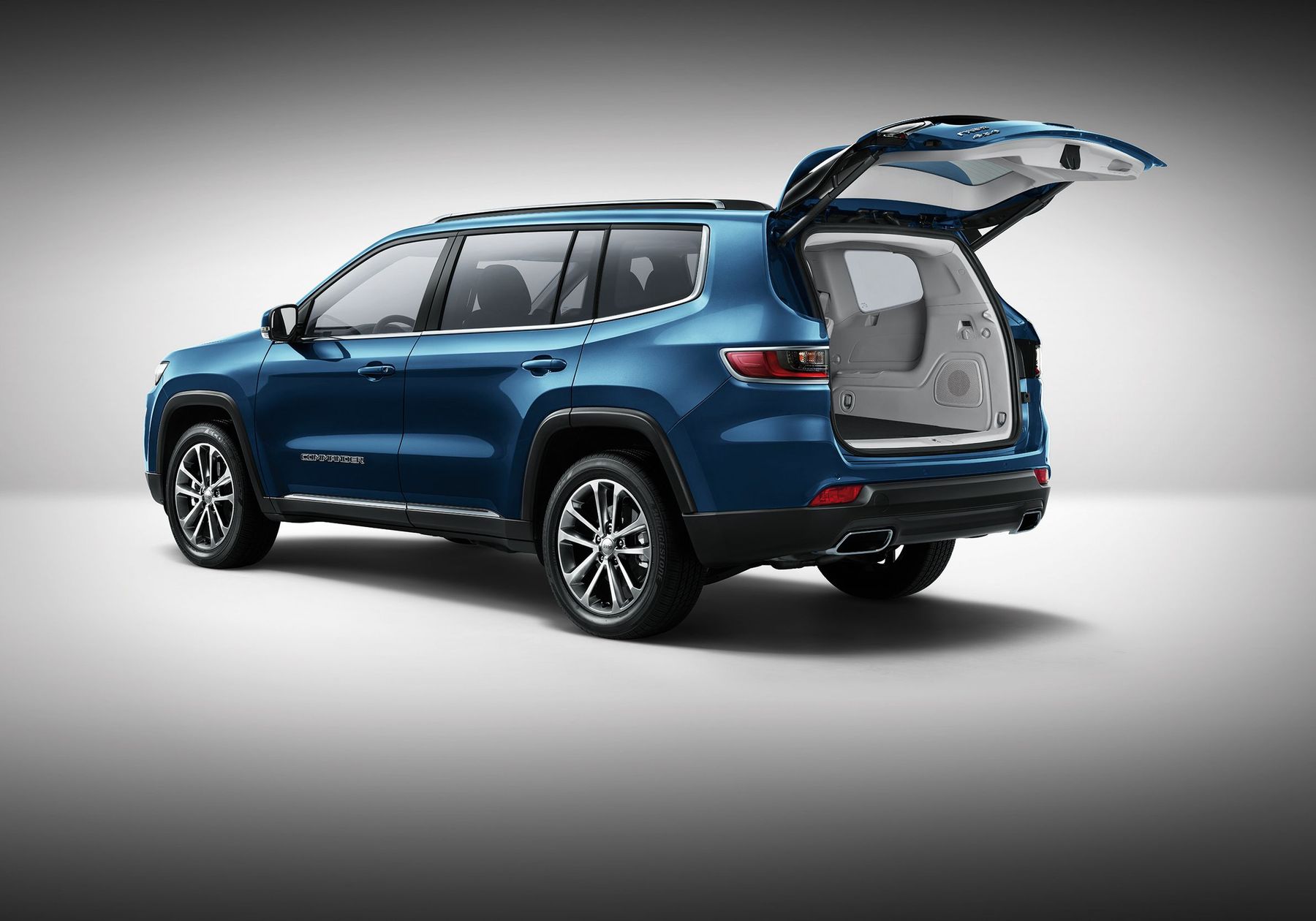 Subaru exiga. Ssangyong 7 местный stavic.