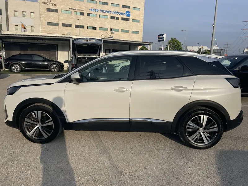 Peugeot 3008 2nd hand, 2021, private hand