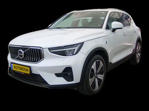 Volvo XC40, 2023, фото