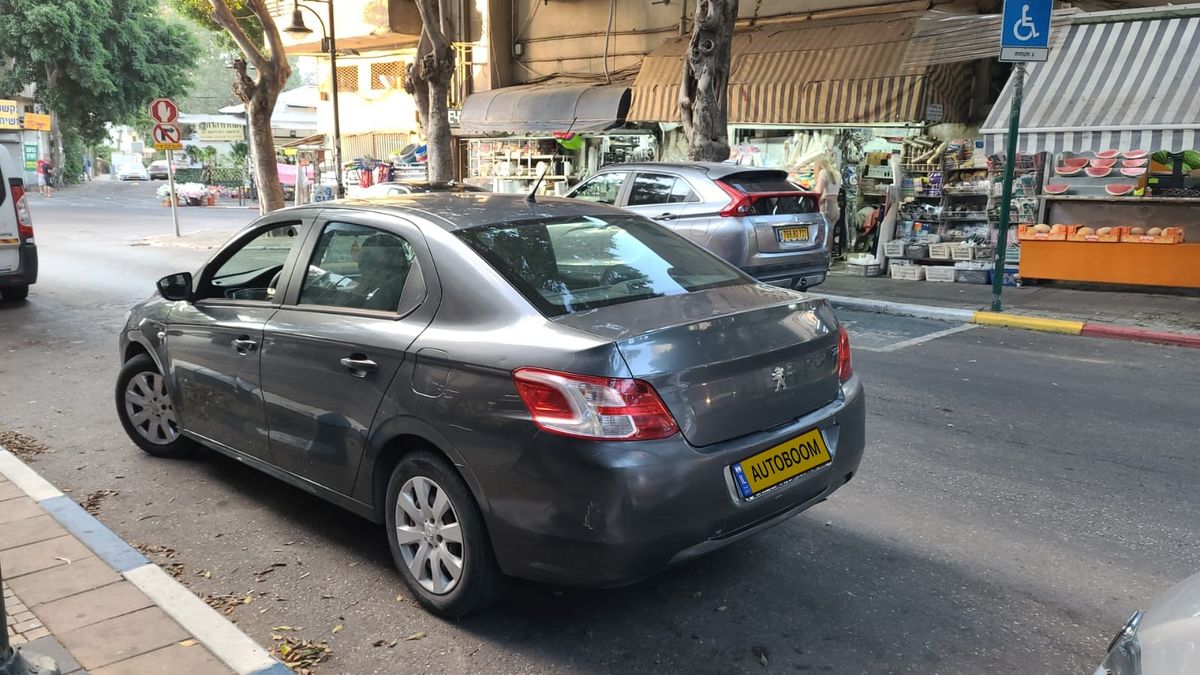 Peugeot 301 2ème main, 2014, main privée