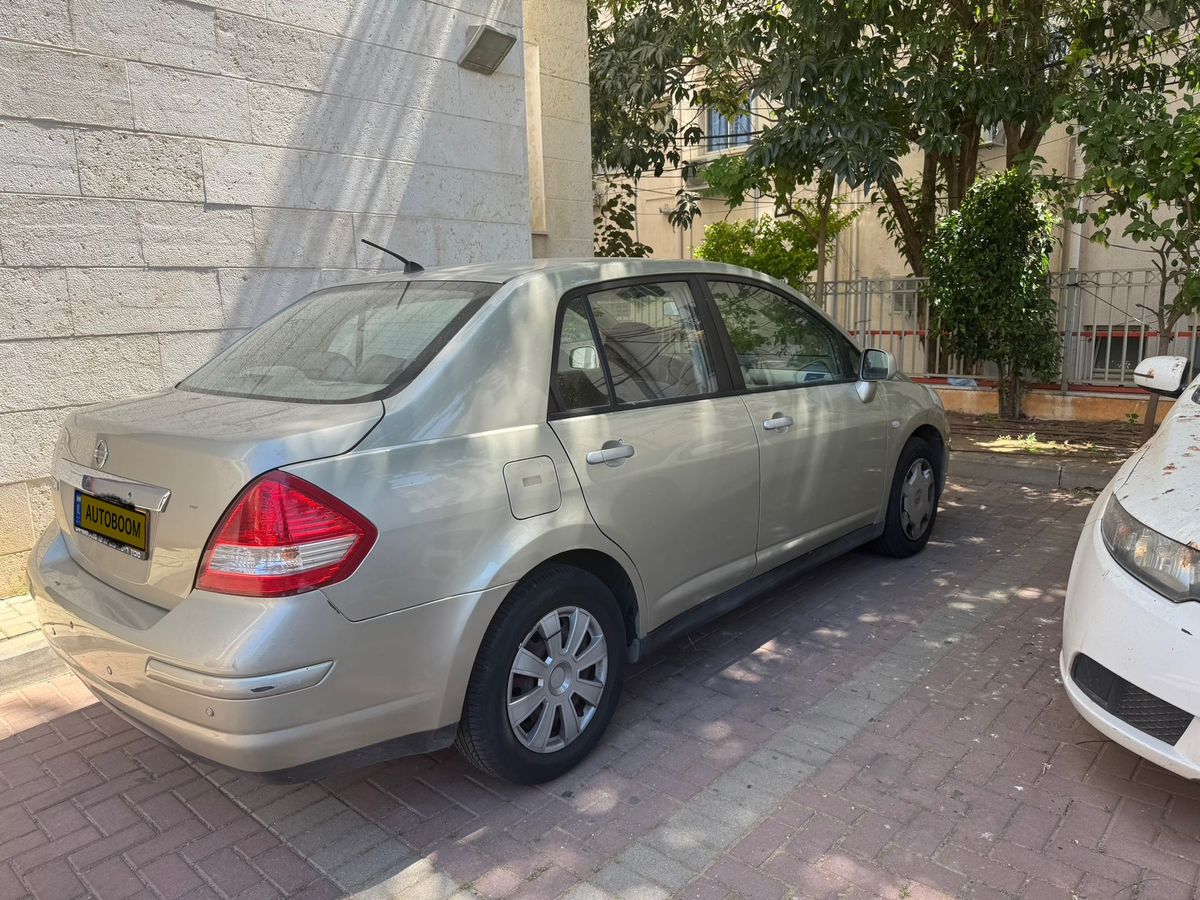 Nissan Tiida с пробегом, 2009, частная рука
