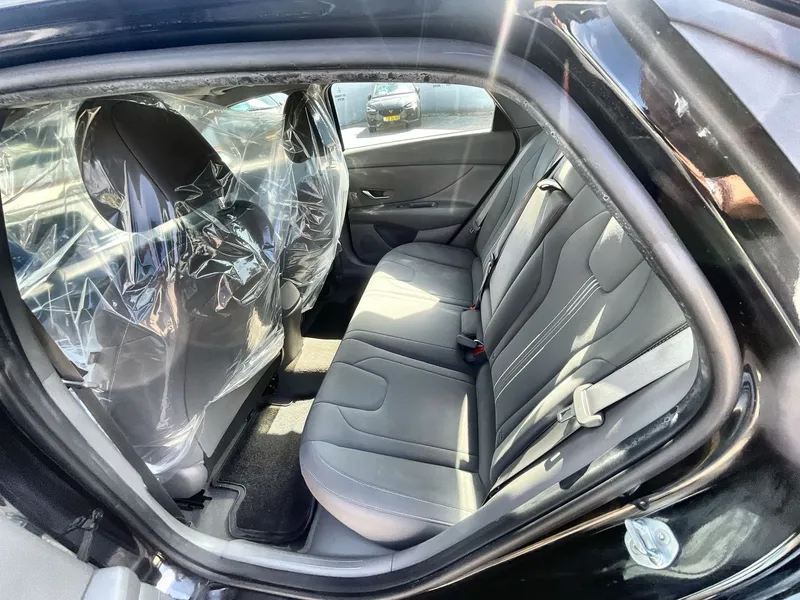 Hyundai Elantra 2nd hand, 2022, private hand