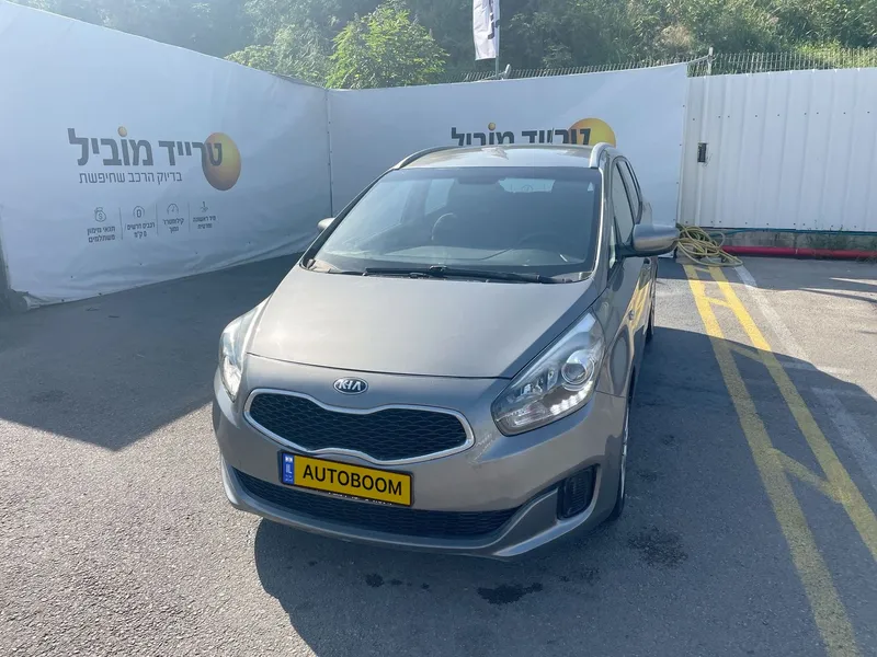Kia Carens 2nd hand, 2016, private hand