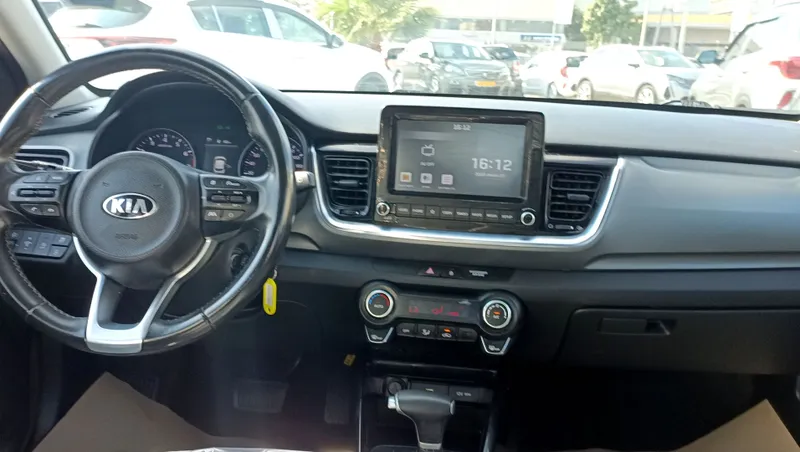 Kia Stonic с пробегом, 2021