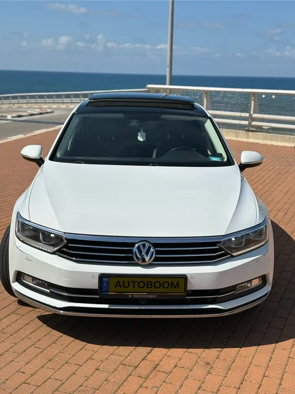 Volkswagen Passat 2ème main, 2018, main privée