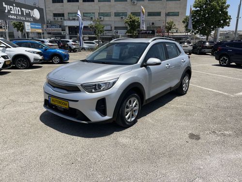 Kia Stonic, 2022, photo