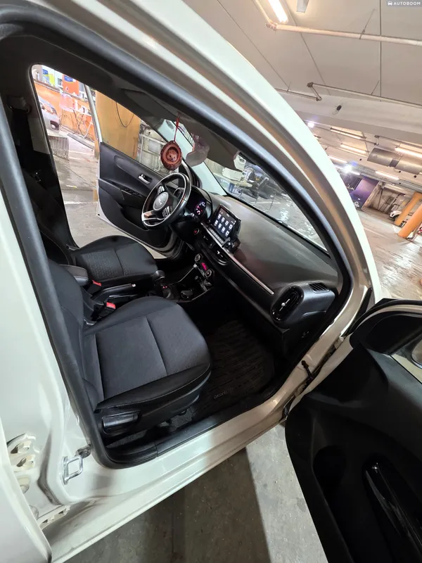 Kia Picanto 2nd hand, 2022, private