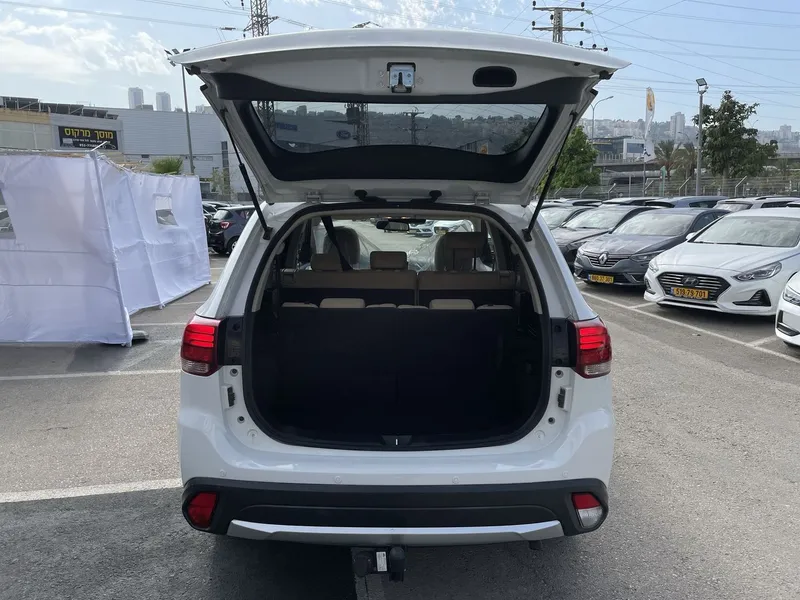 Mitsubishi Outlander 2nd hand, 2018, private hand