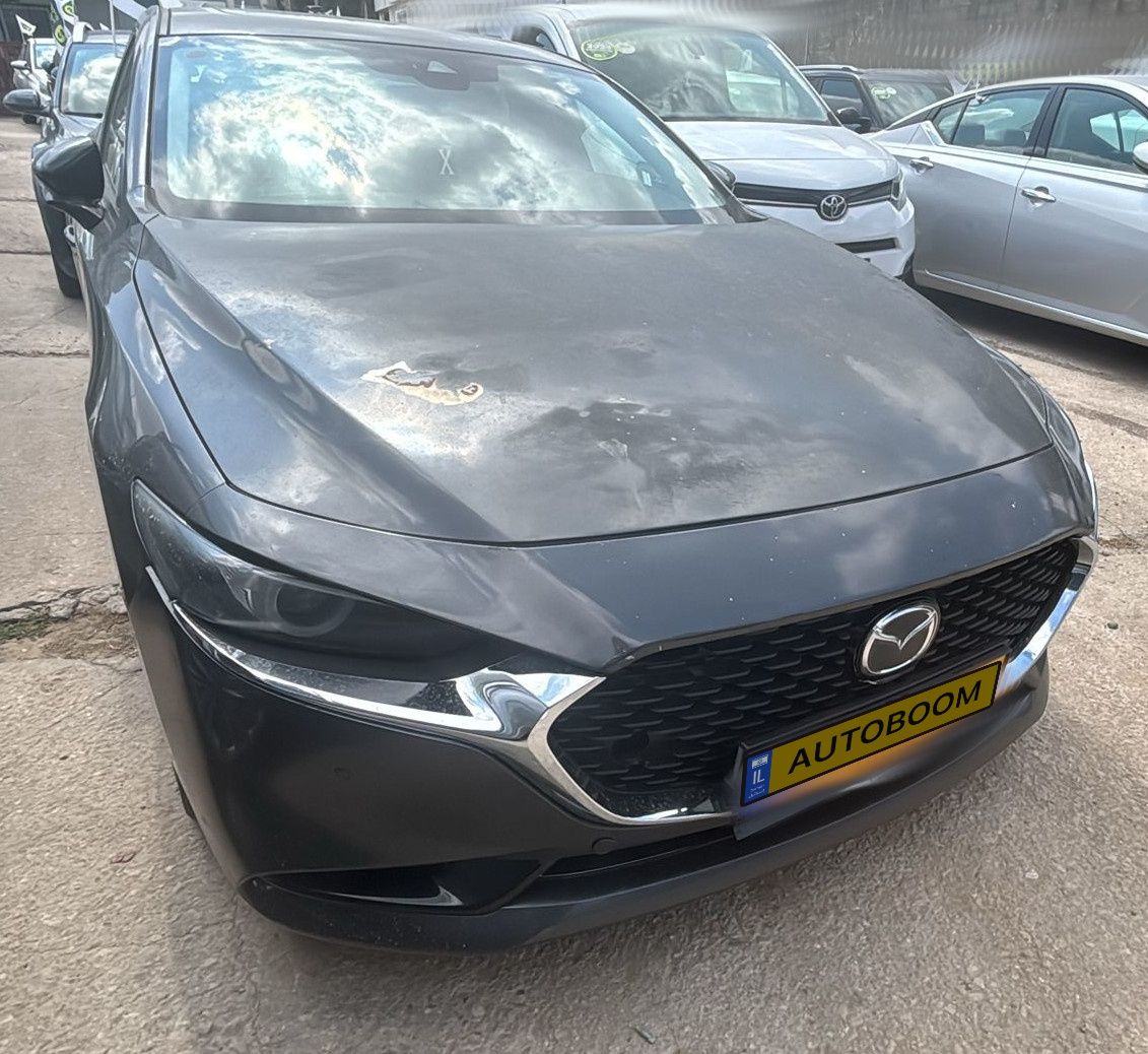 Mazda 3 2nd hand, 2022