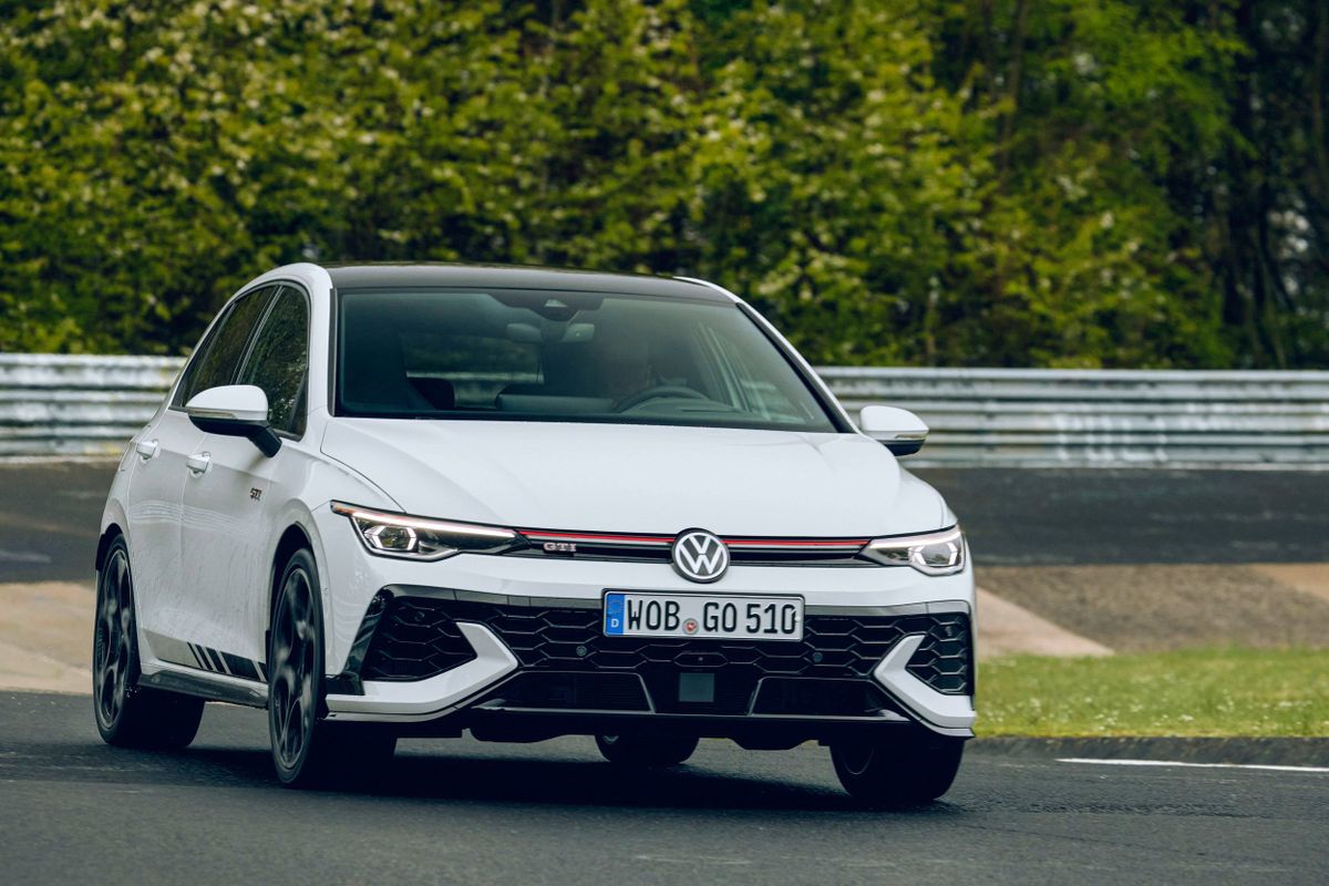 Volkswagen Golf GTI Clubsport 2024. Carrosserie, extérieur. Hatchback 5-portes, 8 génération, restyling 1