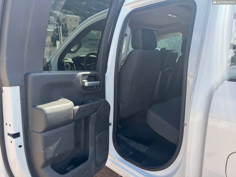 Chevrolet Silverado с пробегом, 2021