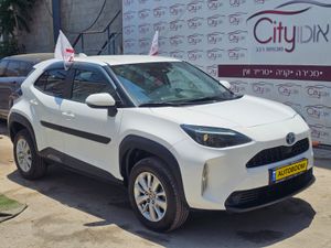 Toyota Yaris Cross, 2024, фото