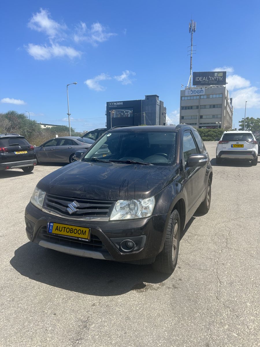 Suzuki Grand Vitara 2nd hand, 2013, private hand