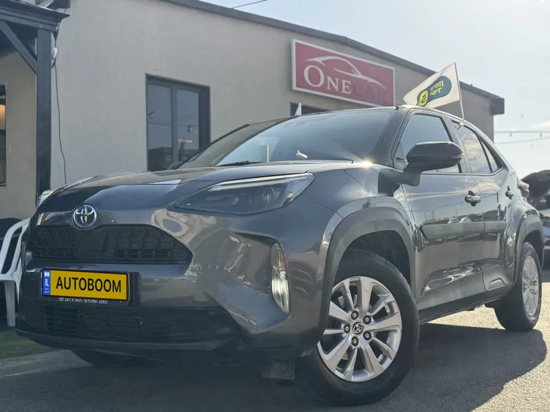 Toyota Yaris Cross с пробегом, 2022, частная рука