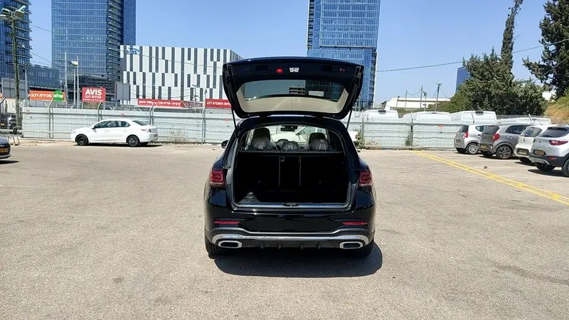 מרצדס GLC יד 2 רכב, 2021