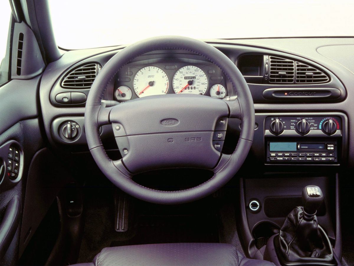 Форд Контур 1997. Панель приборов. Седан, 1 поколение, рестайлинг
