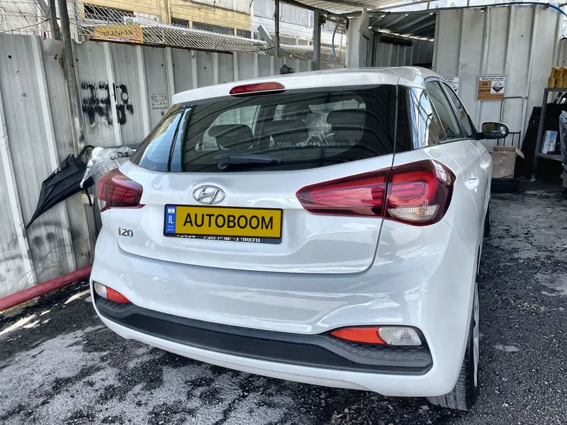Hyundai i20 2nd hand, 2021, private