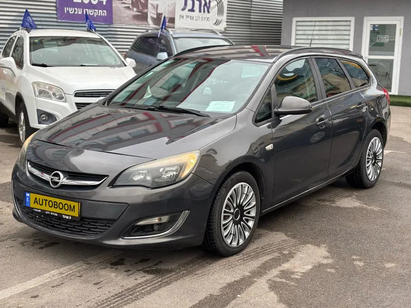 Opel Astra 2nd hand, 2014