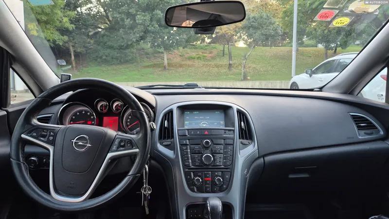 Opel Astra 2nd hand, 2014, private