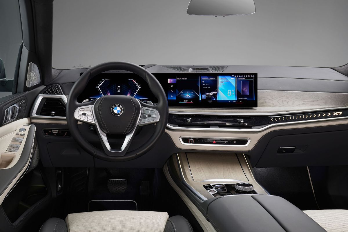 BMW X7 2022. Dashboard. SUV 5-doors, 1 generation, restyling 1