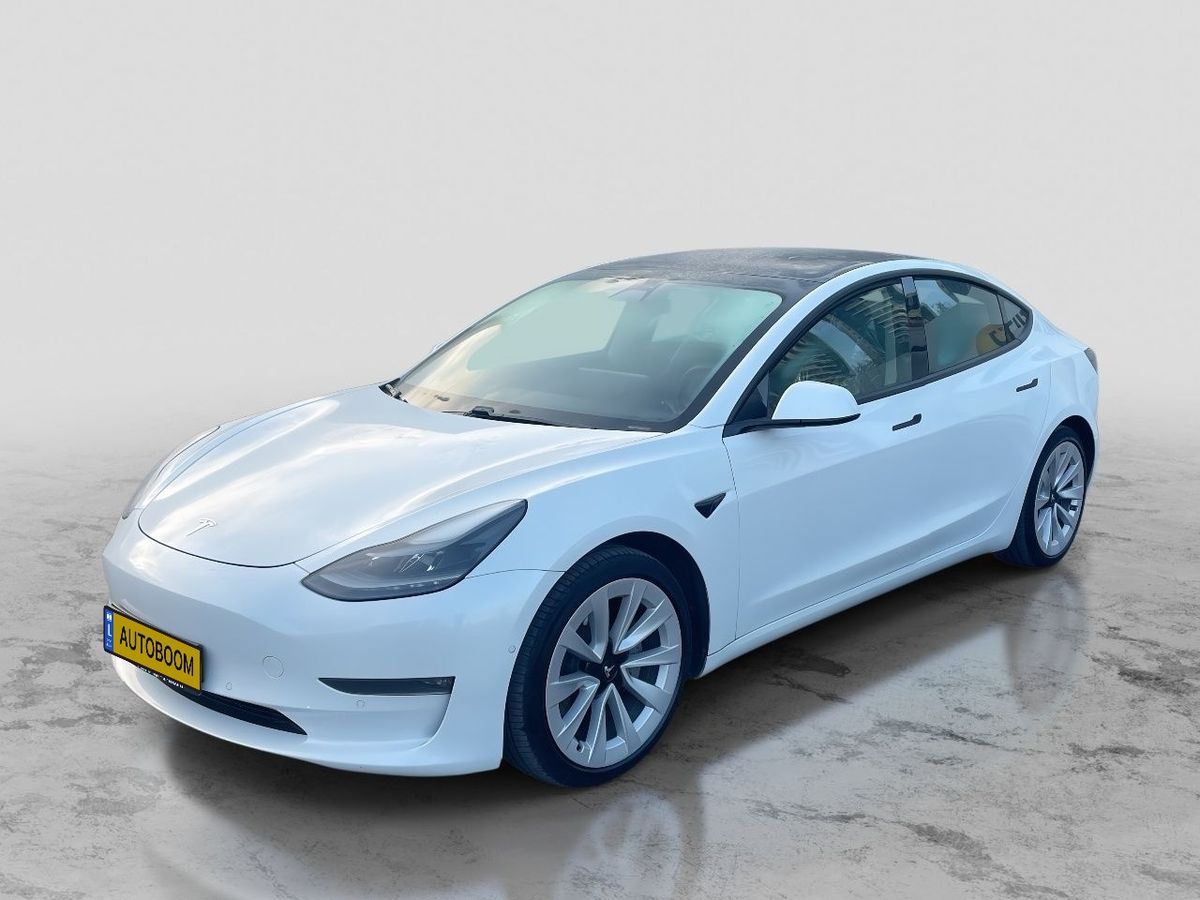 Tesla Model 3 2nd hand, 2021, private