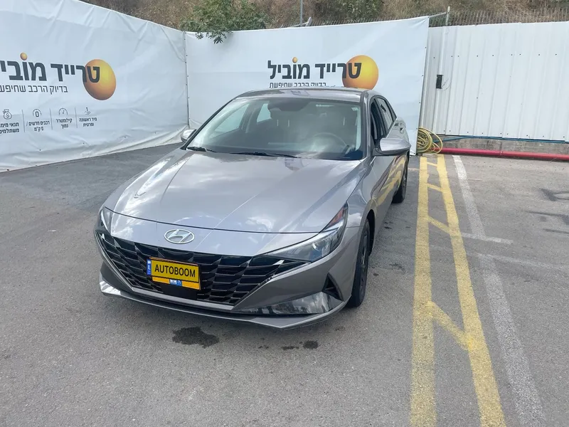 Hyundai Elantra 2nd hand, 2023