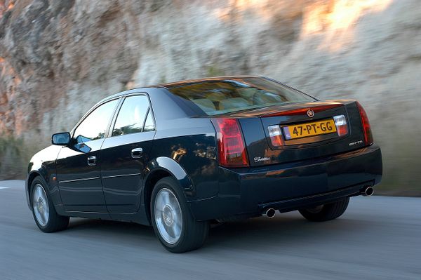 Cadillac CTS 2002. Carrosserie, extérieur. Berline, 1 génération