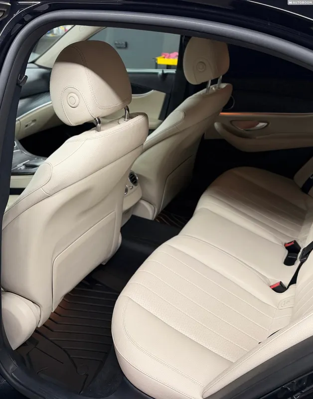 Mercedes E-Class 2nd hand, 2022, private