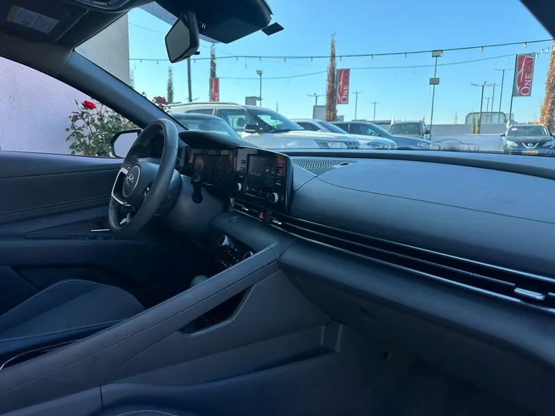 Hyundai Elantra с пробегом, 2022, частная рука